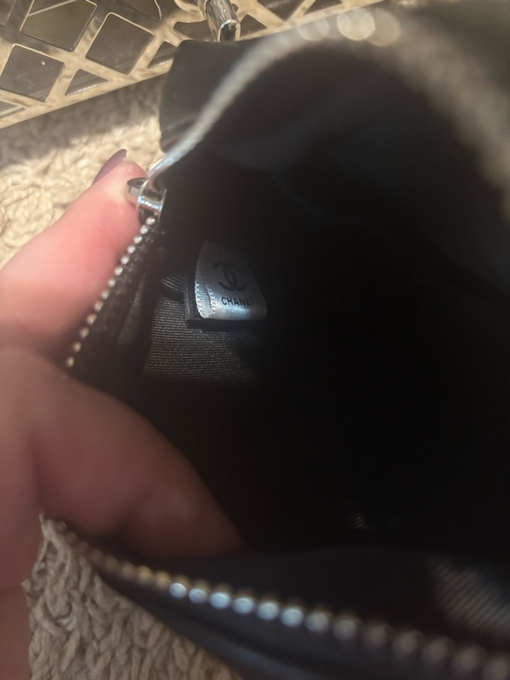 CHANEL GWP silver cage bag - Picture 5 of 6